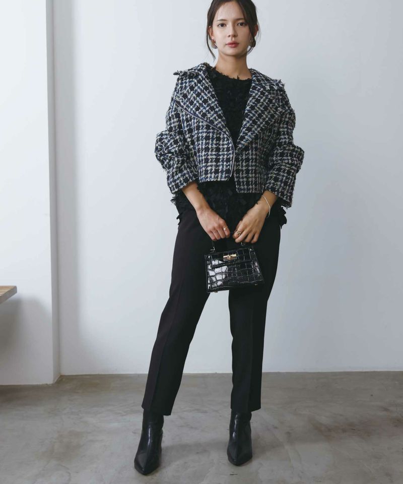 model：H160　着用サイズ：M　ブラック