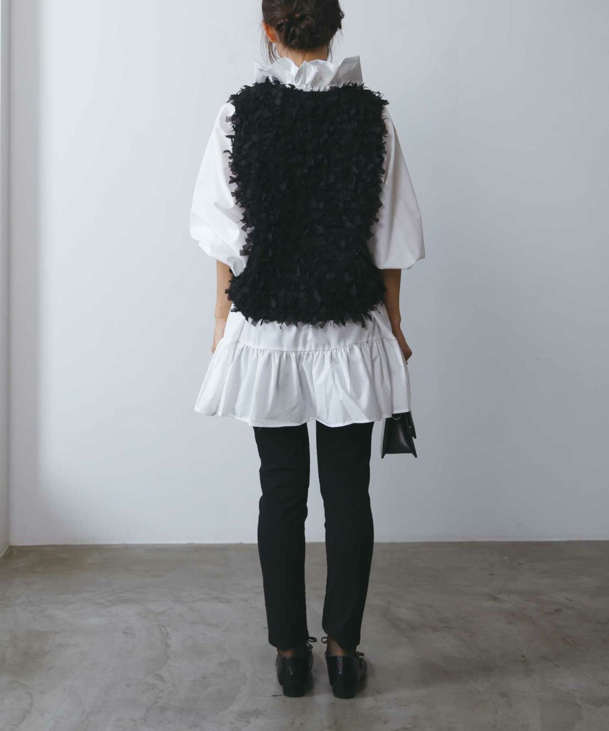 model：H160　着用サイズ：M　ブラック