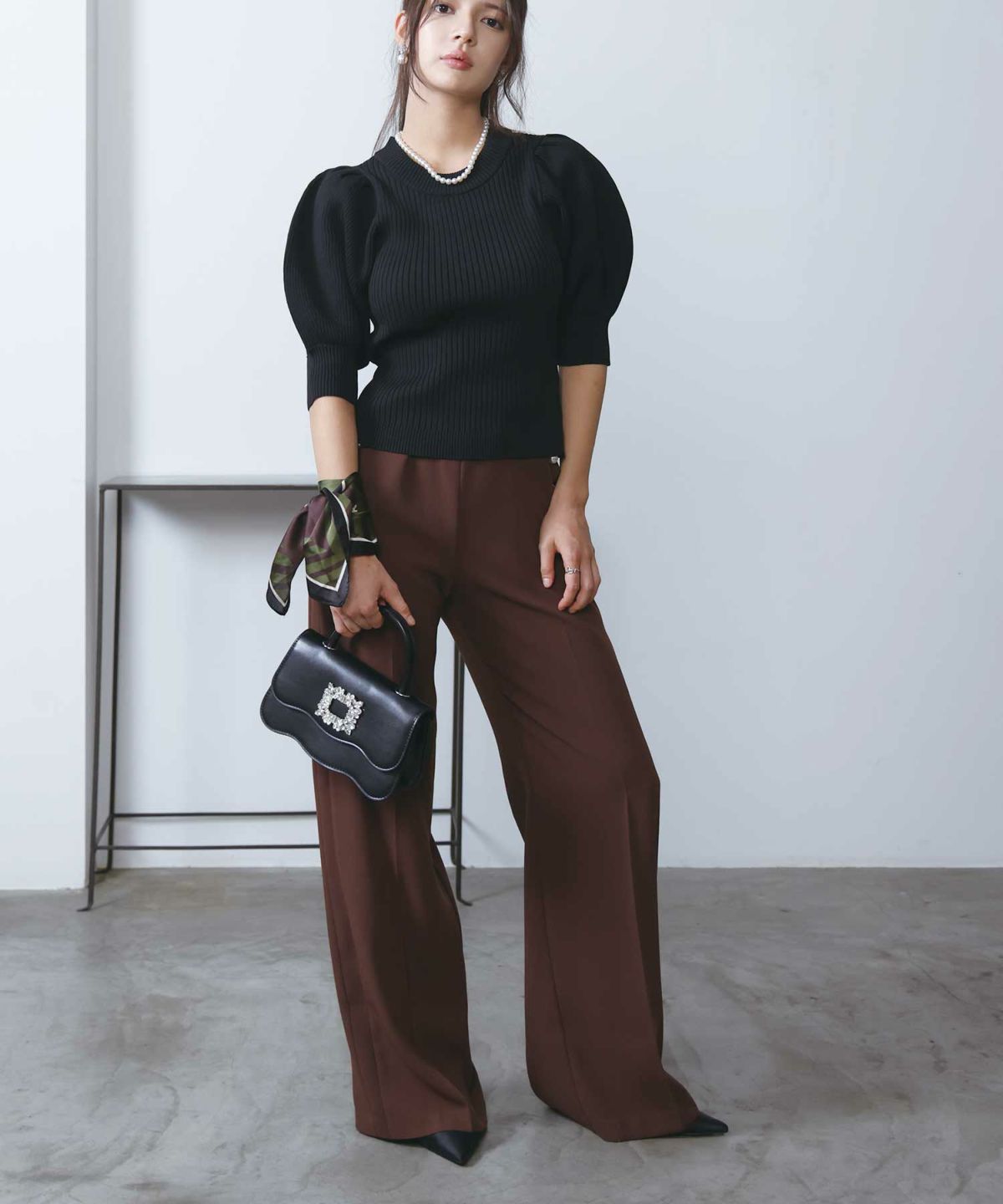 model：H160　着用サイズ：M　ブラック