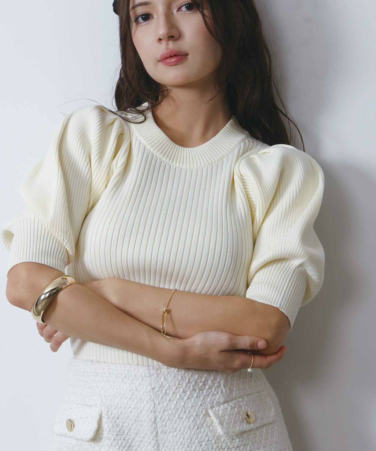 model：H160　着用サイズ：M　アイボリー