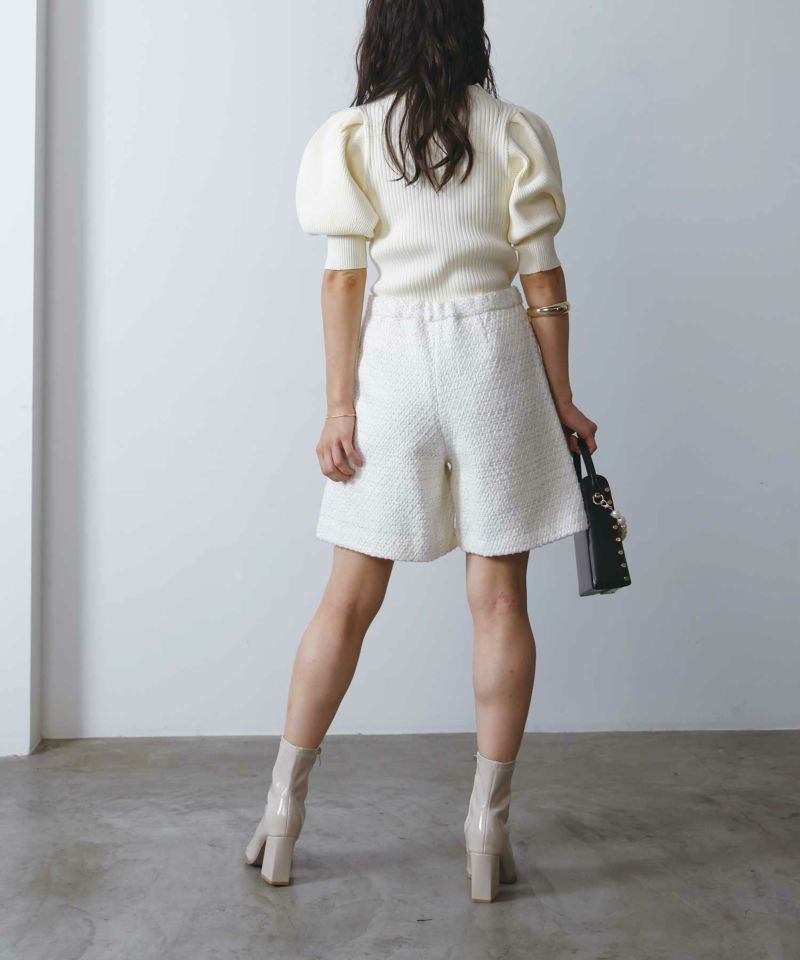 model：H160　着用サイズ：M　アイボリー