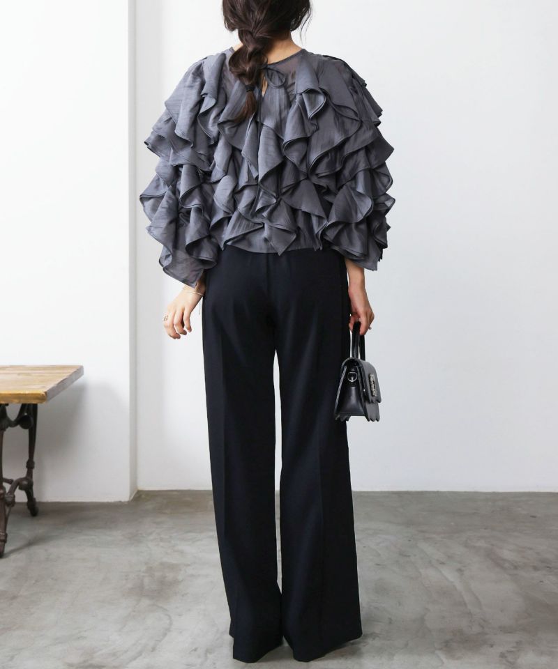 model：H160　着用サイズ：M　ブラック