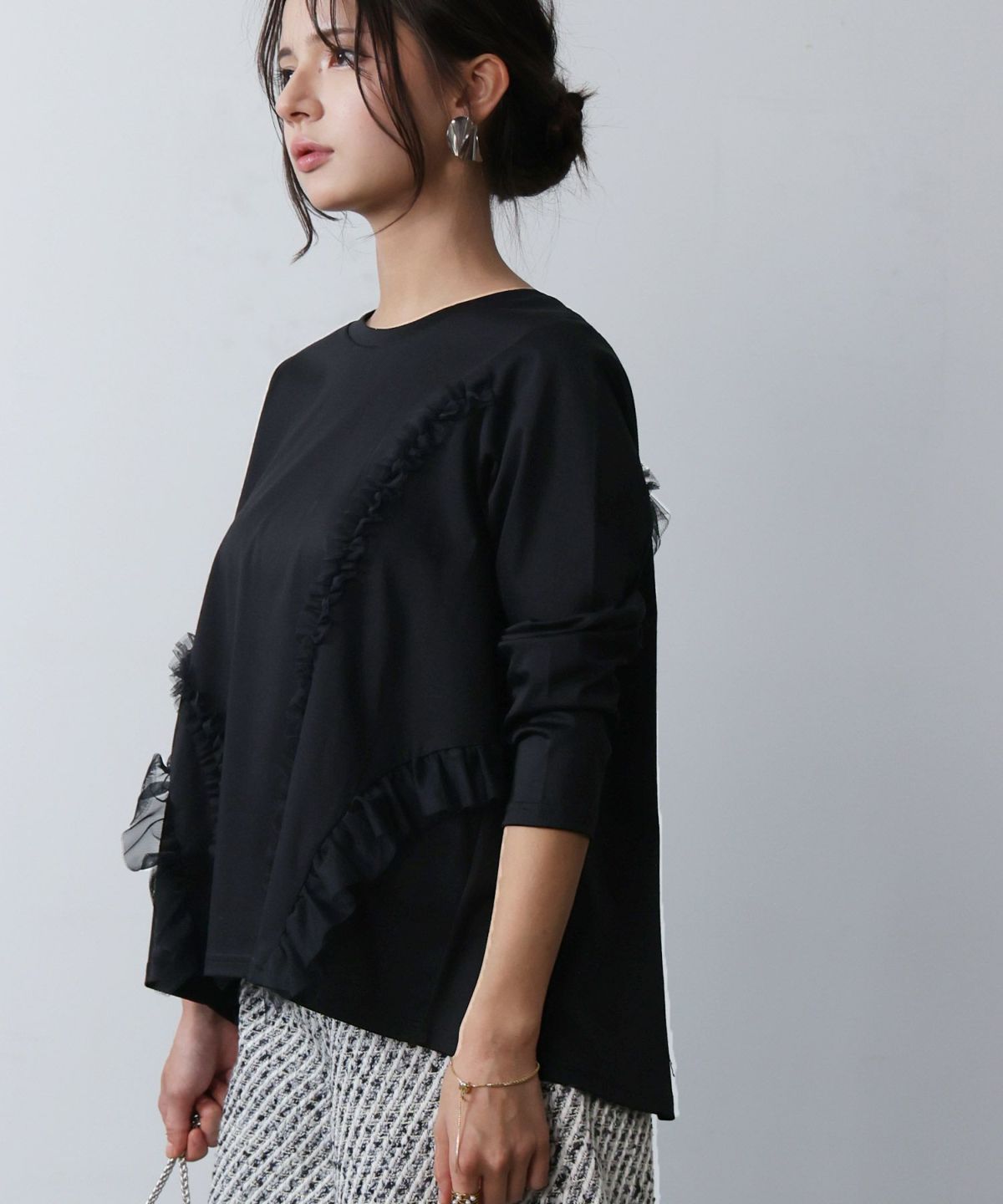 model：H160　着用サイズ：M　ブラック