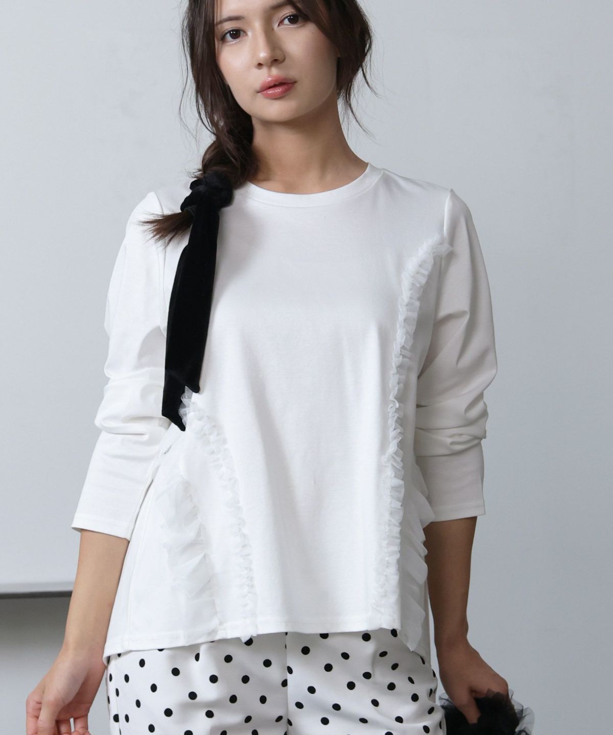 model：H160　着用サイズ：M　オフホワイト