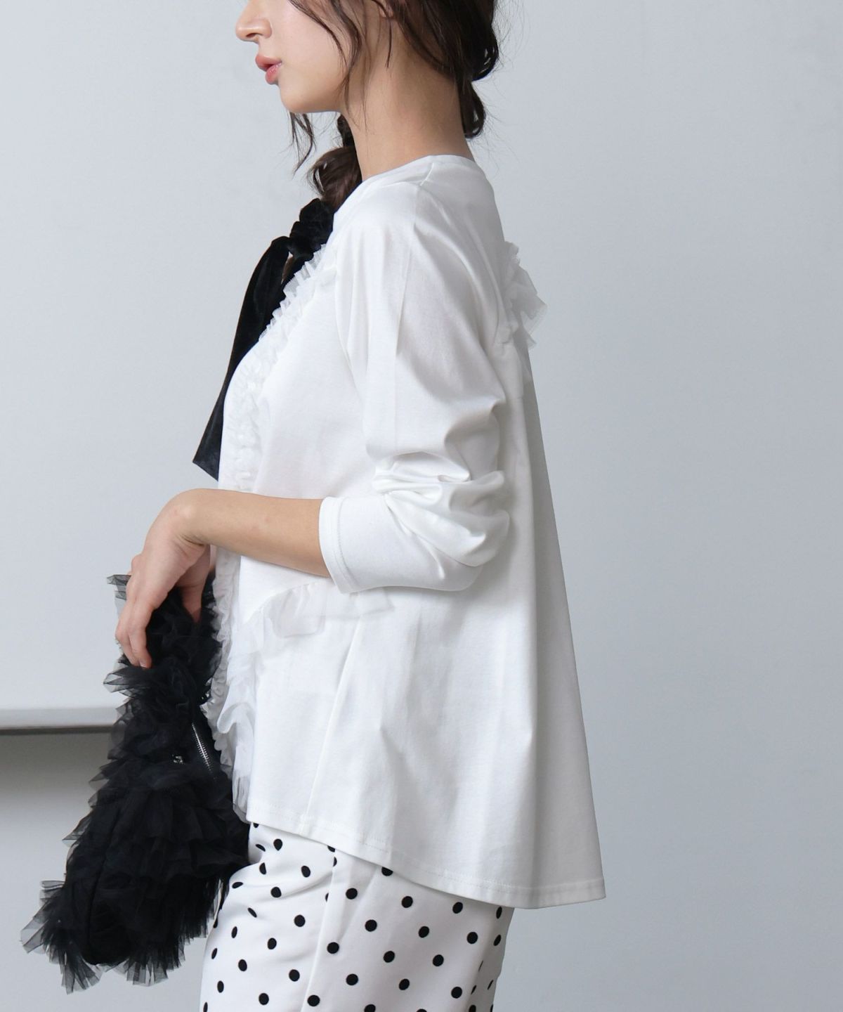 model：H160　着用サイズ：M　オフホワイト