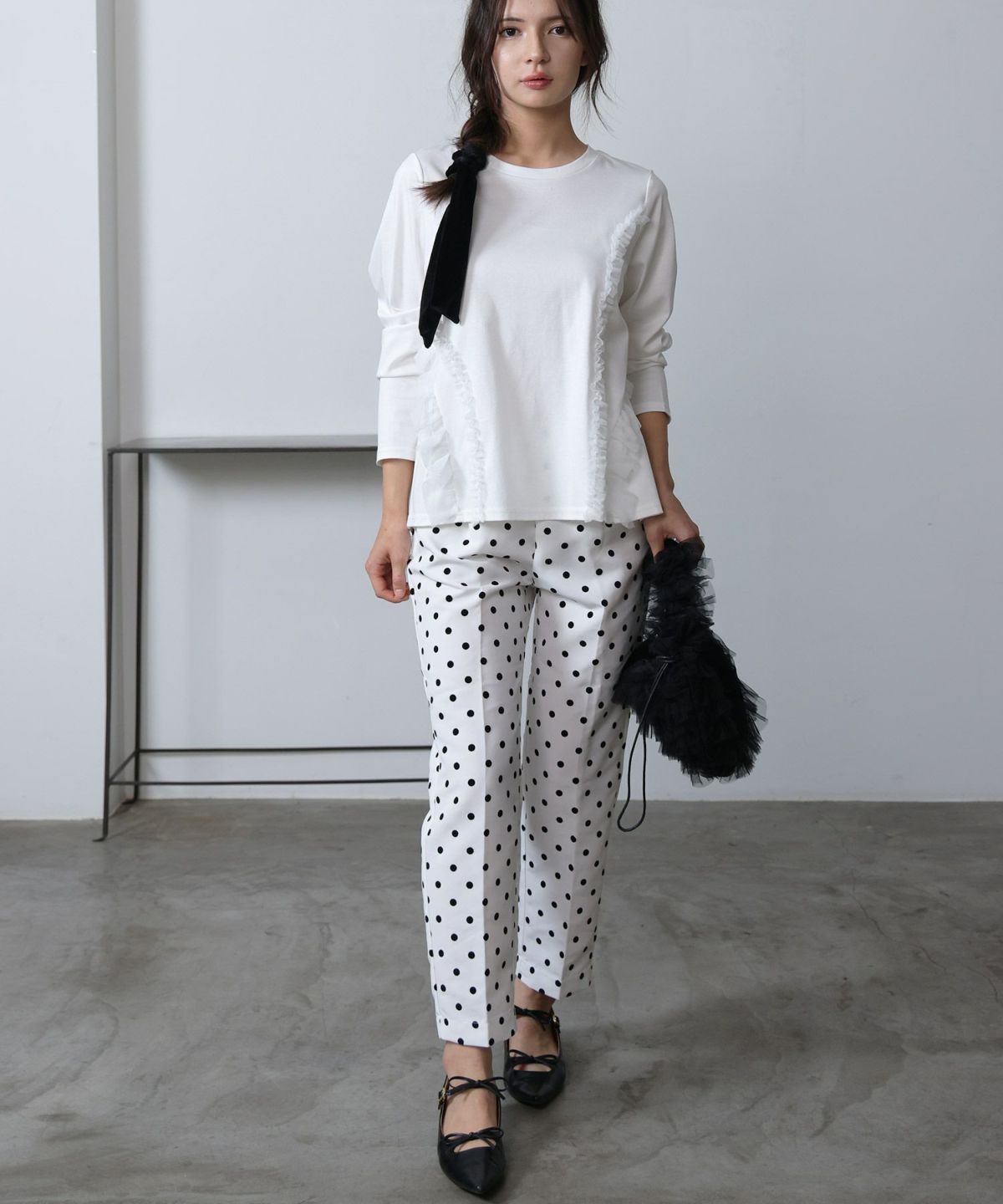 model：H160　着用サイズ：M　オフホワイト