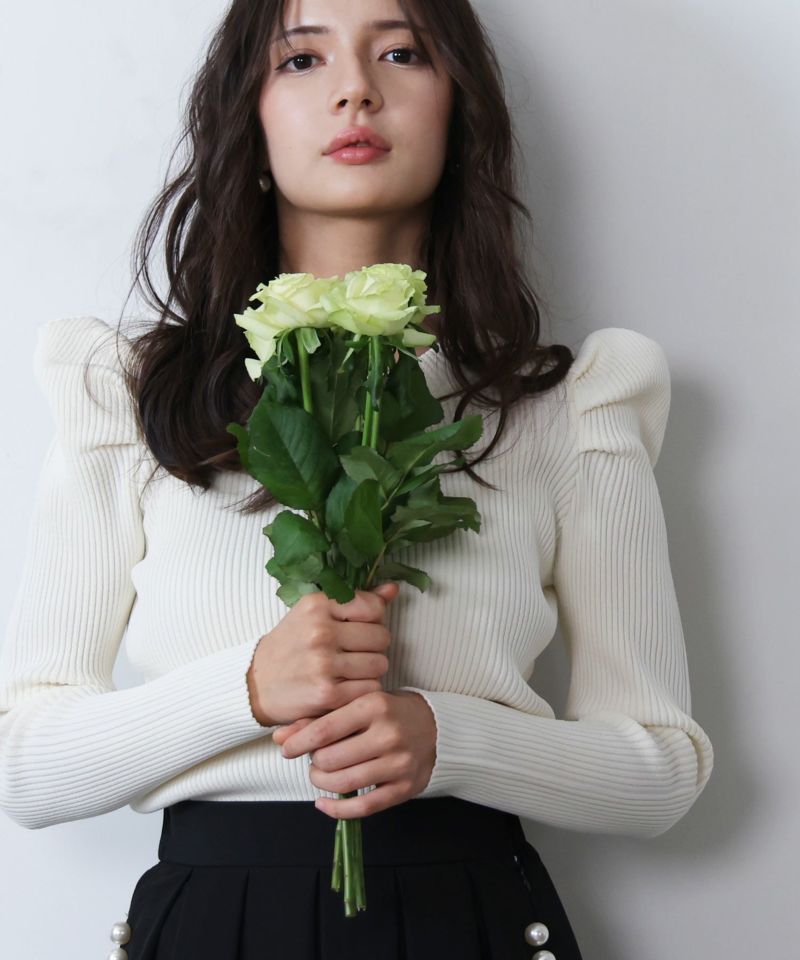 model：H160　着用サイズ：M　オフホワイト