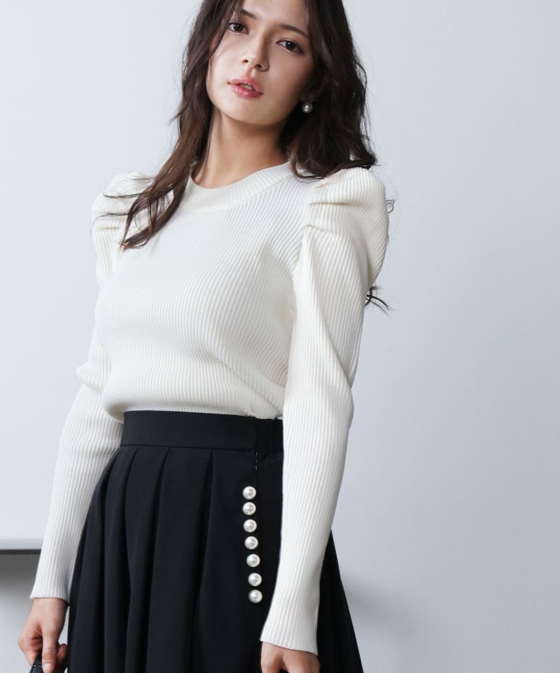 model：H160　着用サイズ：M　オフホワイト