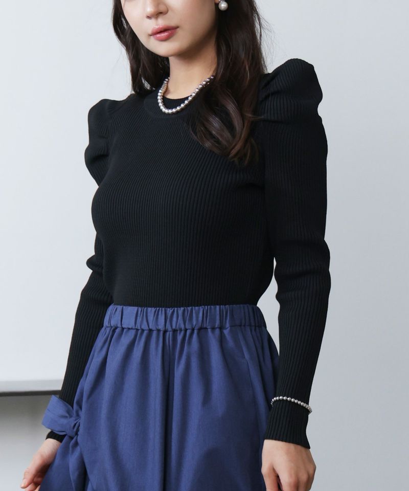 model：H160　着用サイズ：M　ブラック