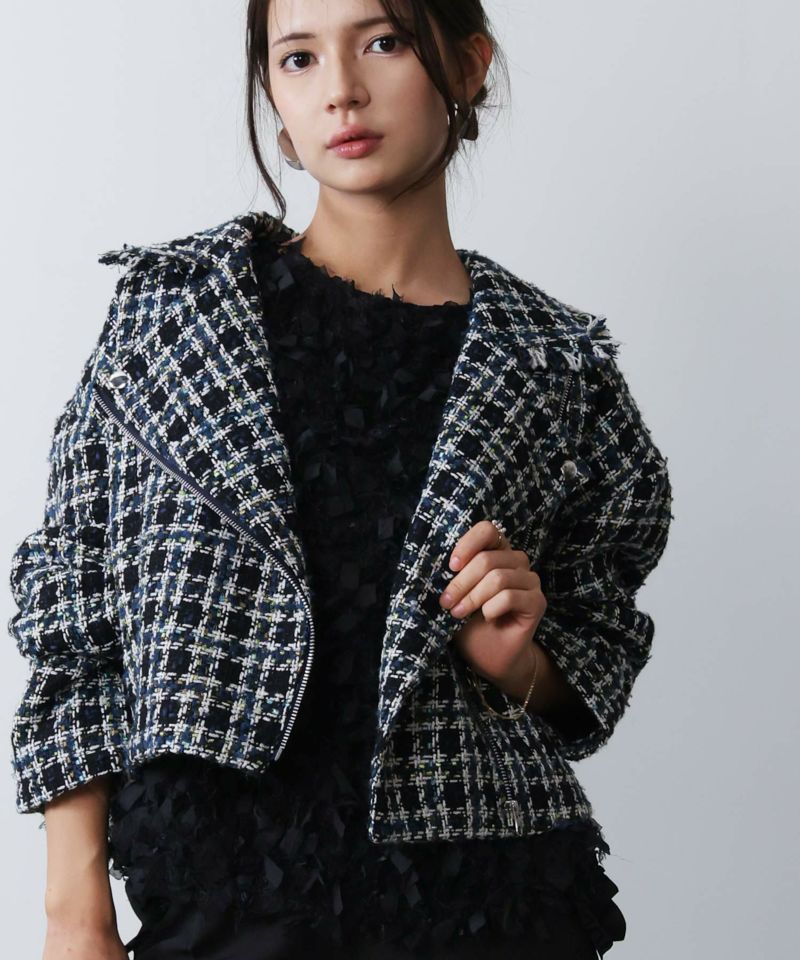 model：H160　着用サイズ：M　ブルー系その他