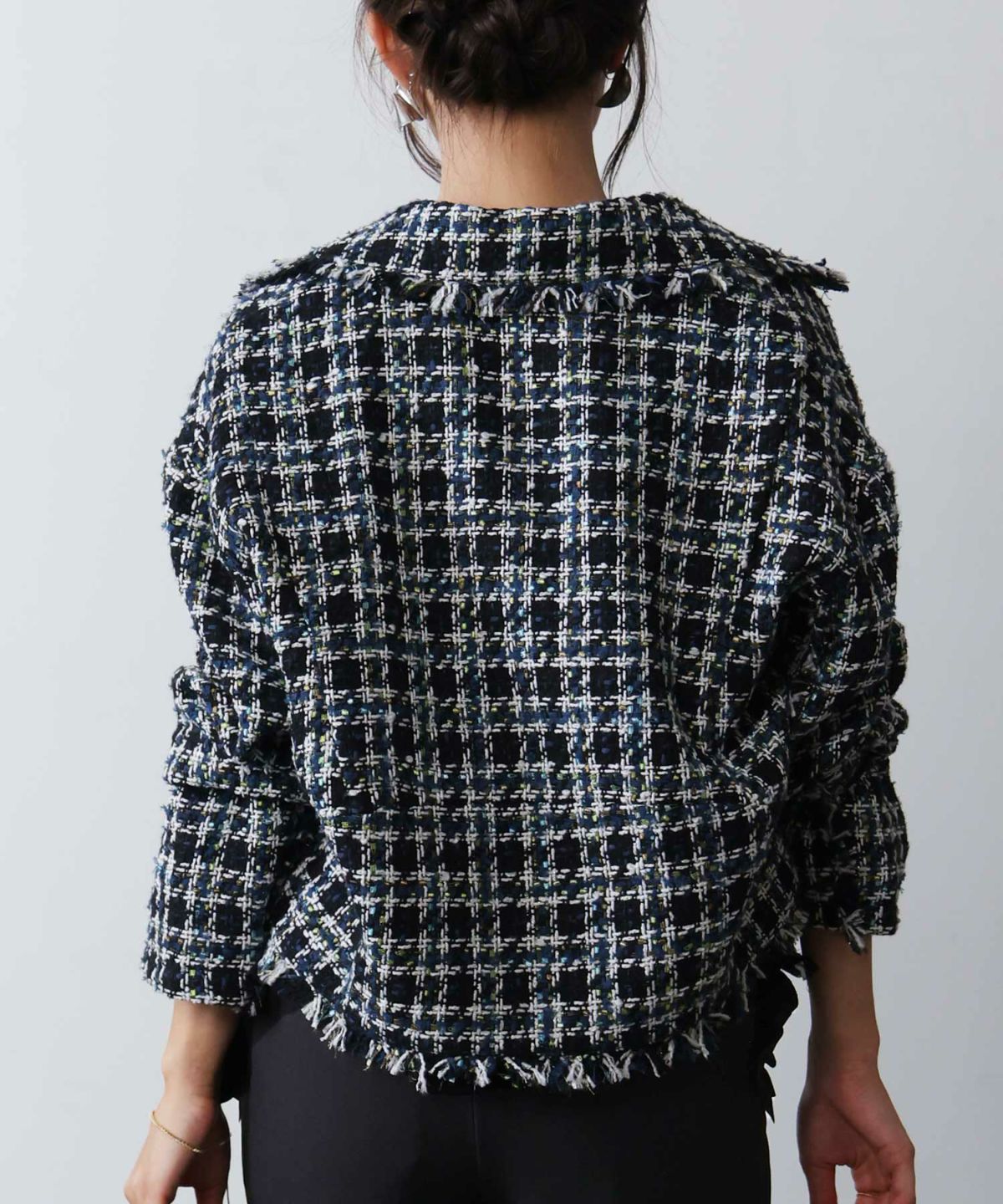 model：H160　着用サイズ：M　ブルー系その他