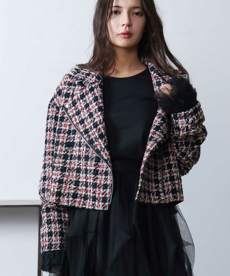 model：H160　着用サイズ：M　レッド系その他