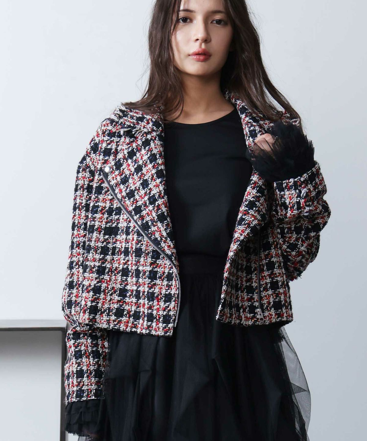 model：H160　着用サイズ：M　レッド系その他