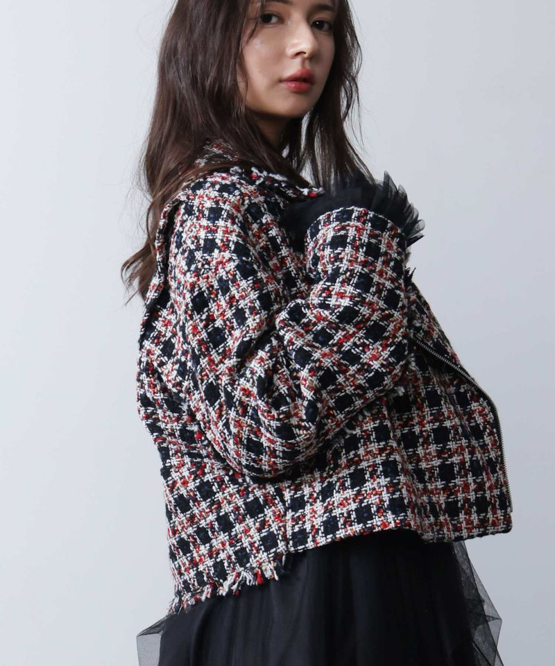 model：H160　着用サイズ：M　レッド系その他