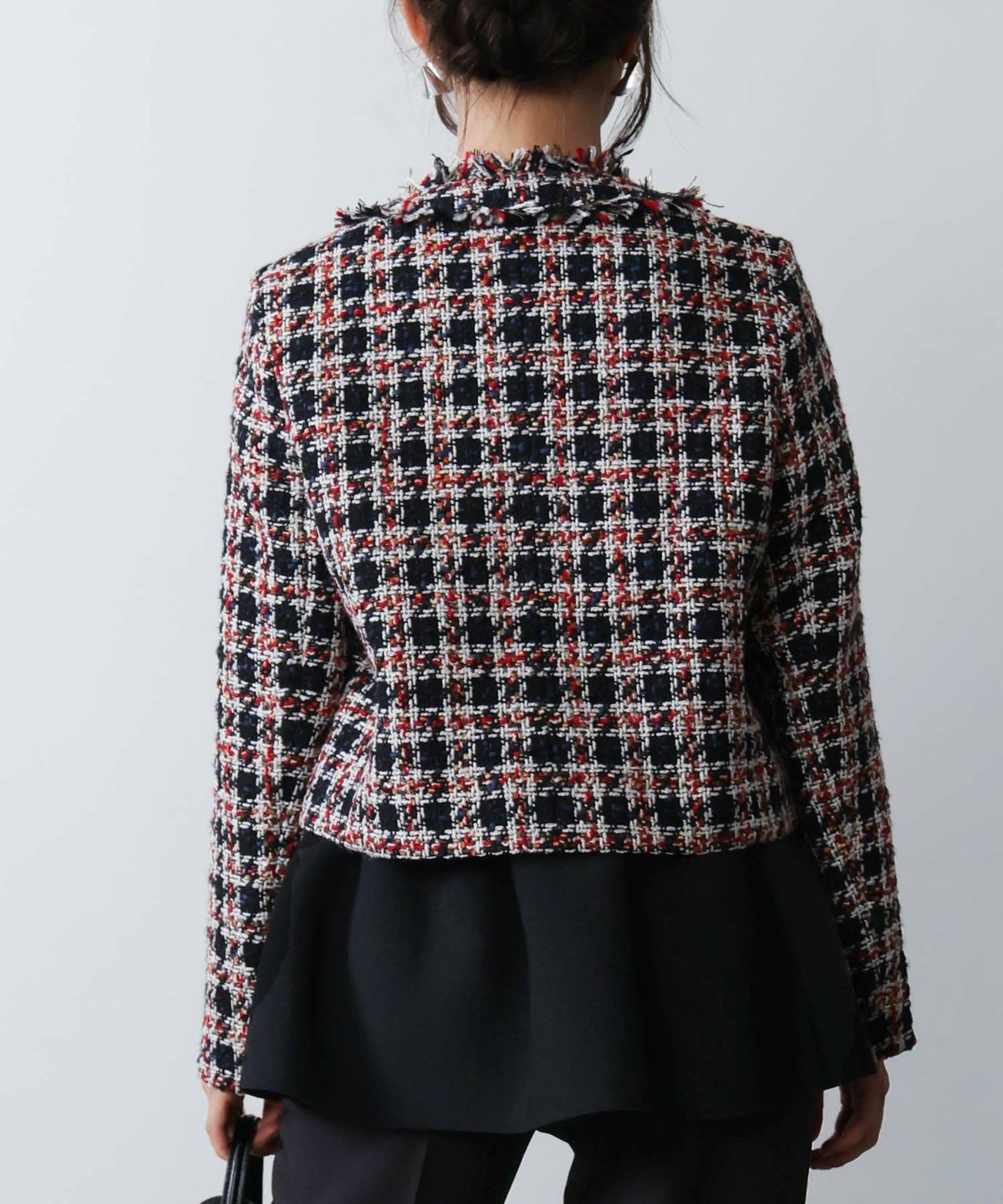 model：H160　着用サイズ：M　レッド系その他