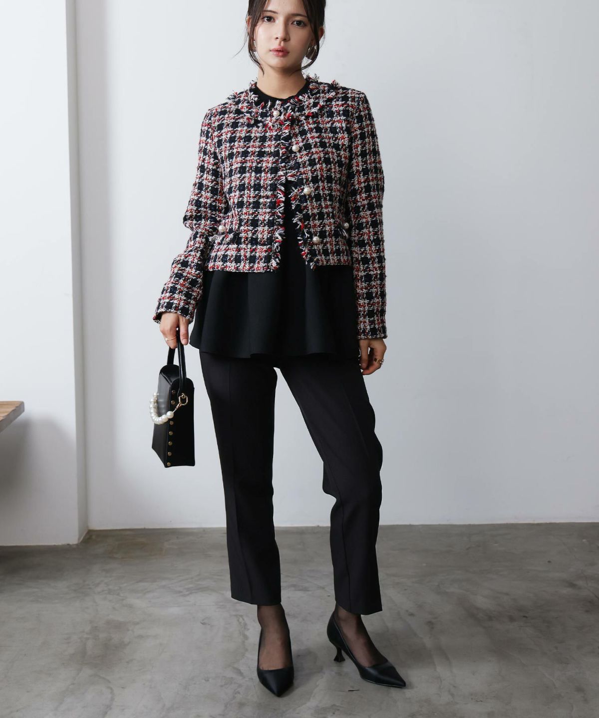 model：H160　着用サイズ：M　レッド系その他