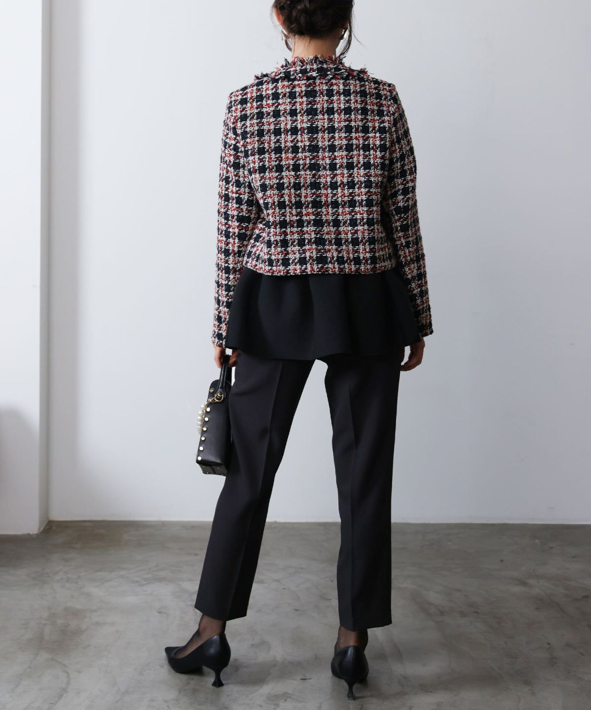 model：H160　着用サイズ：M　レッド系その他