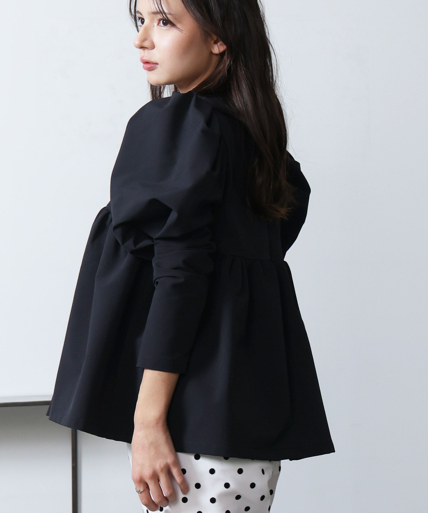 ビッグカラーペプラムブラウス | PICCIN (ピッチン) 公式通販