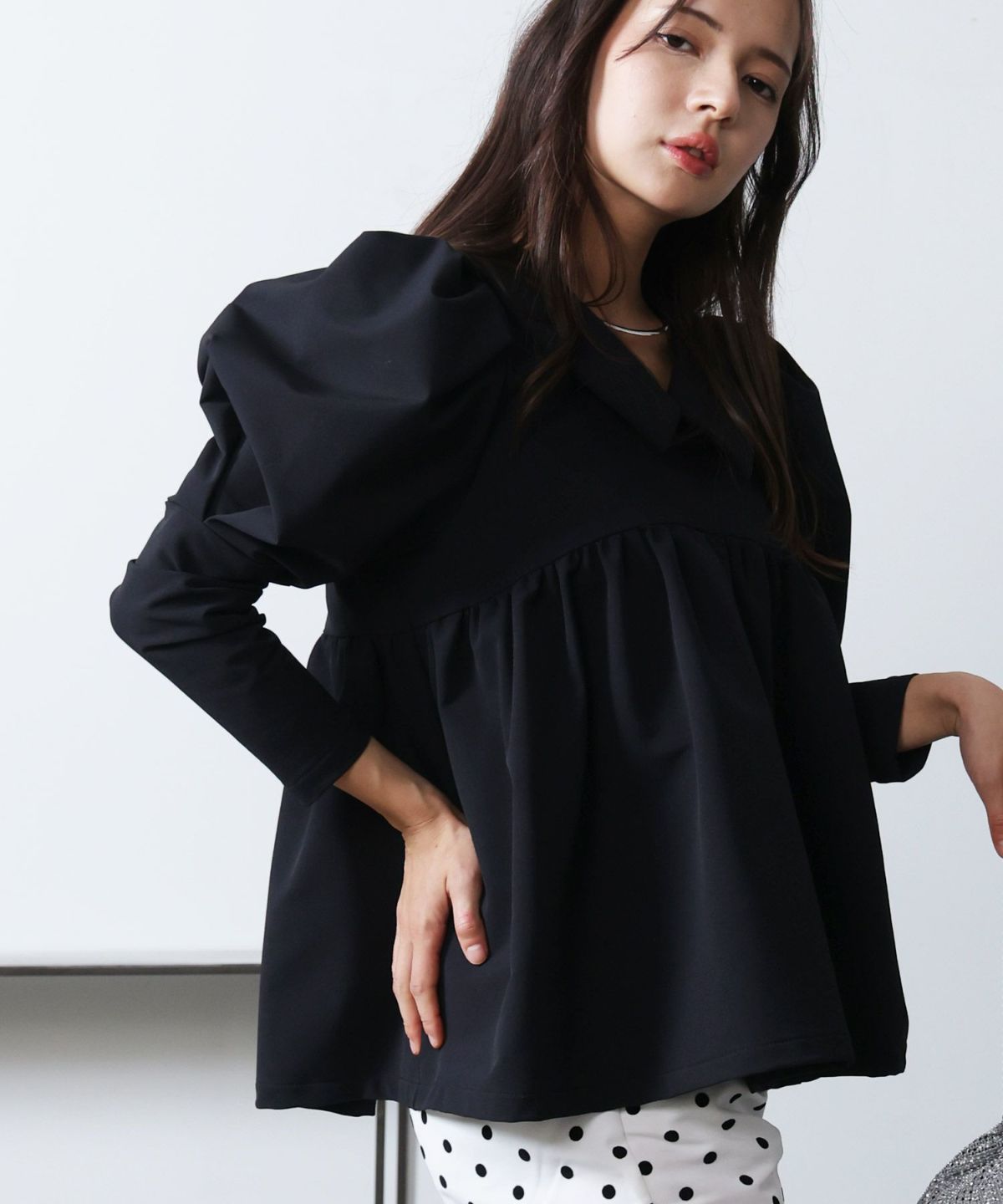 model：H160　着用サイズ：M　ブラック