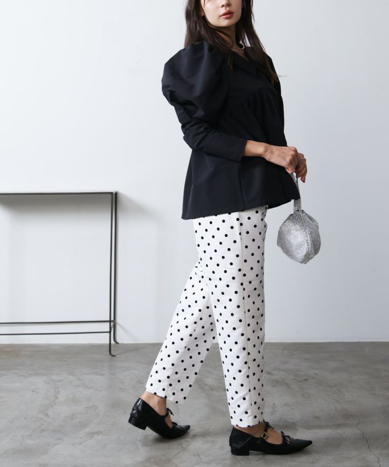 model：H160　着用サイズ：M　ブラック