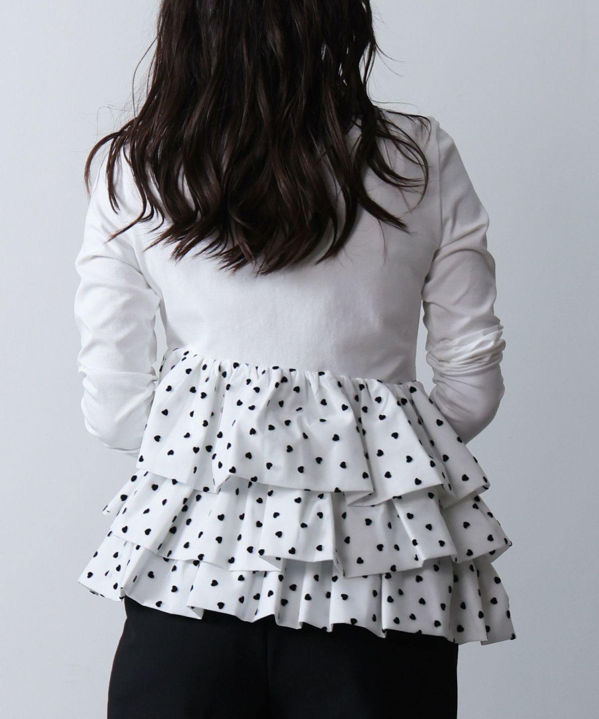 model：H160　着用サイズ：M　オフホワイト