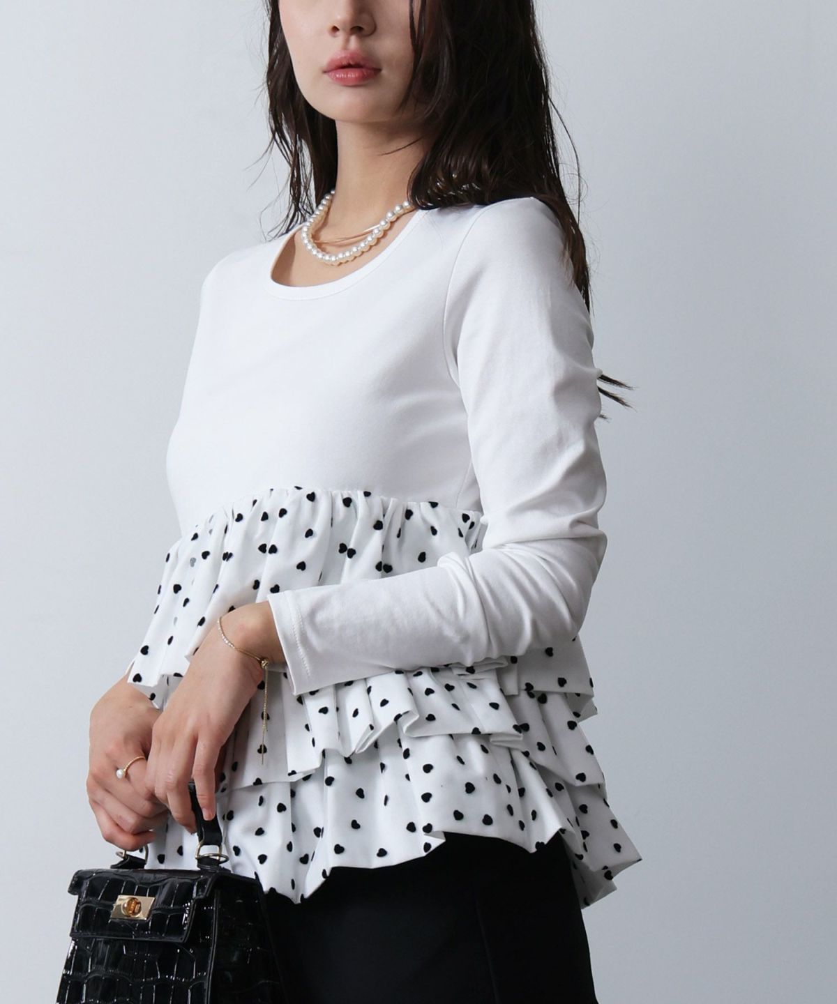 model：H160　着用サイズ：M　オフホワイト