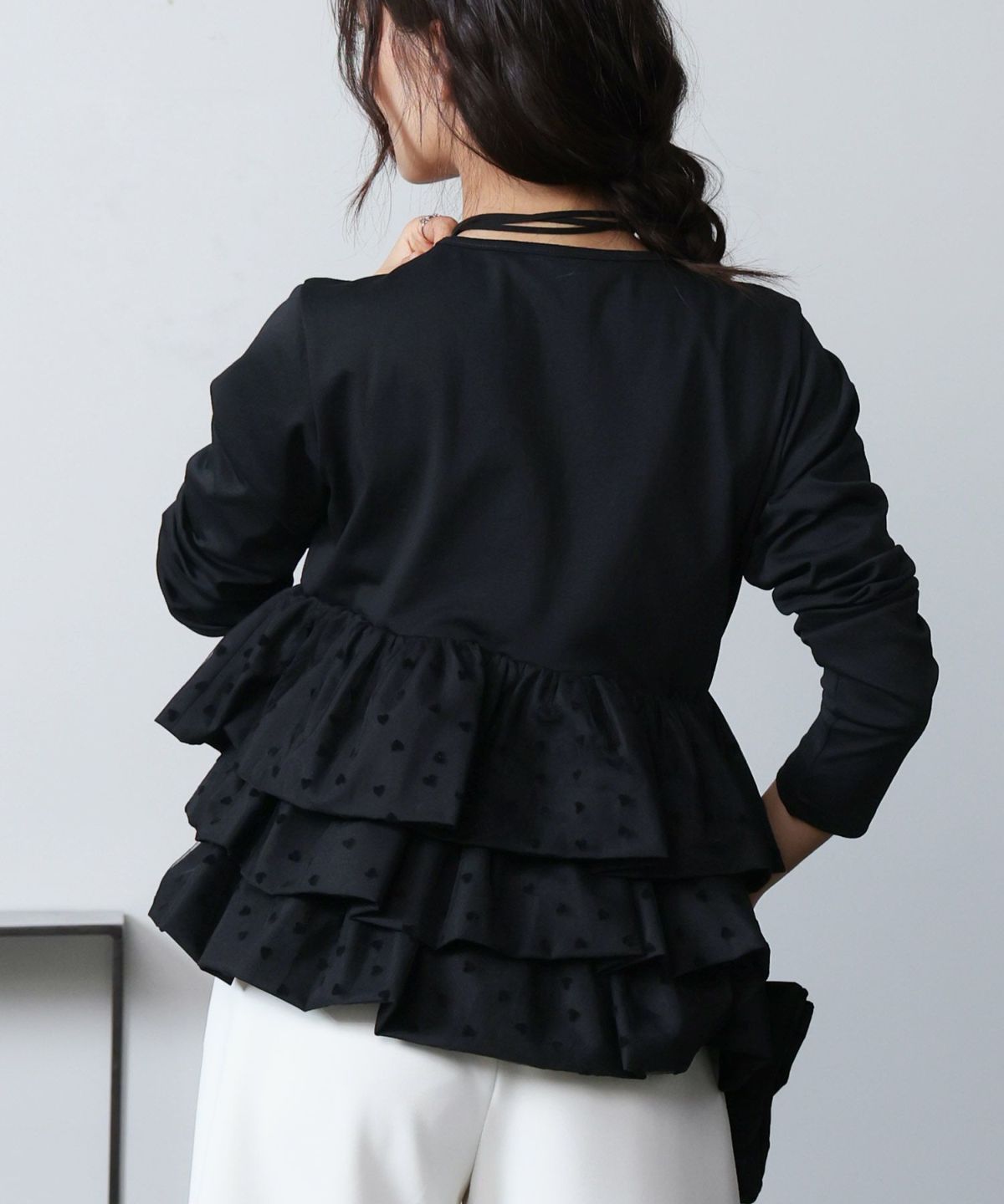 model：H160　着用サイズ：M　ブラック