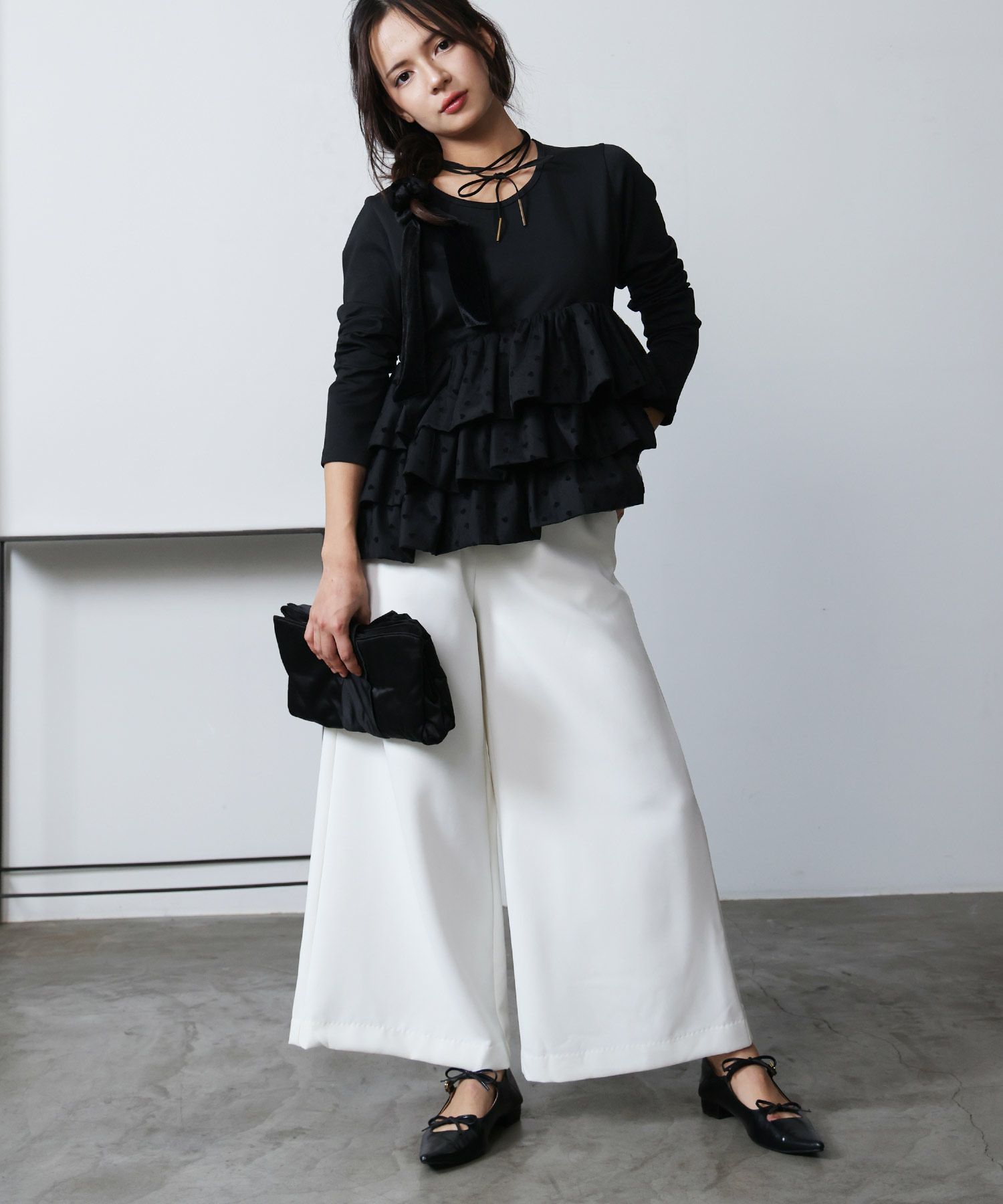 model：H160　着用サイズ：M　ブラック