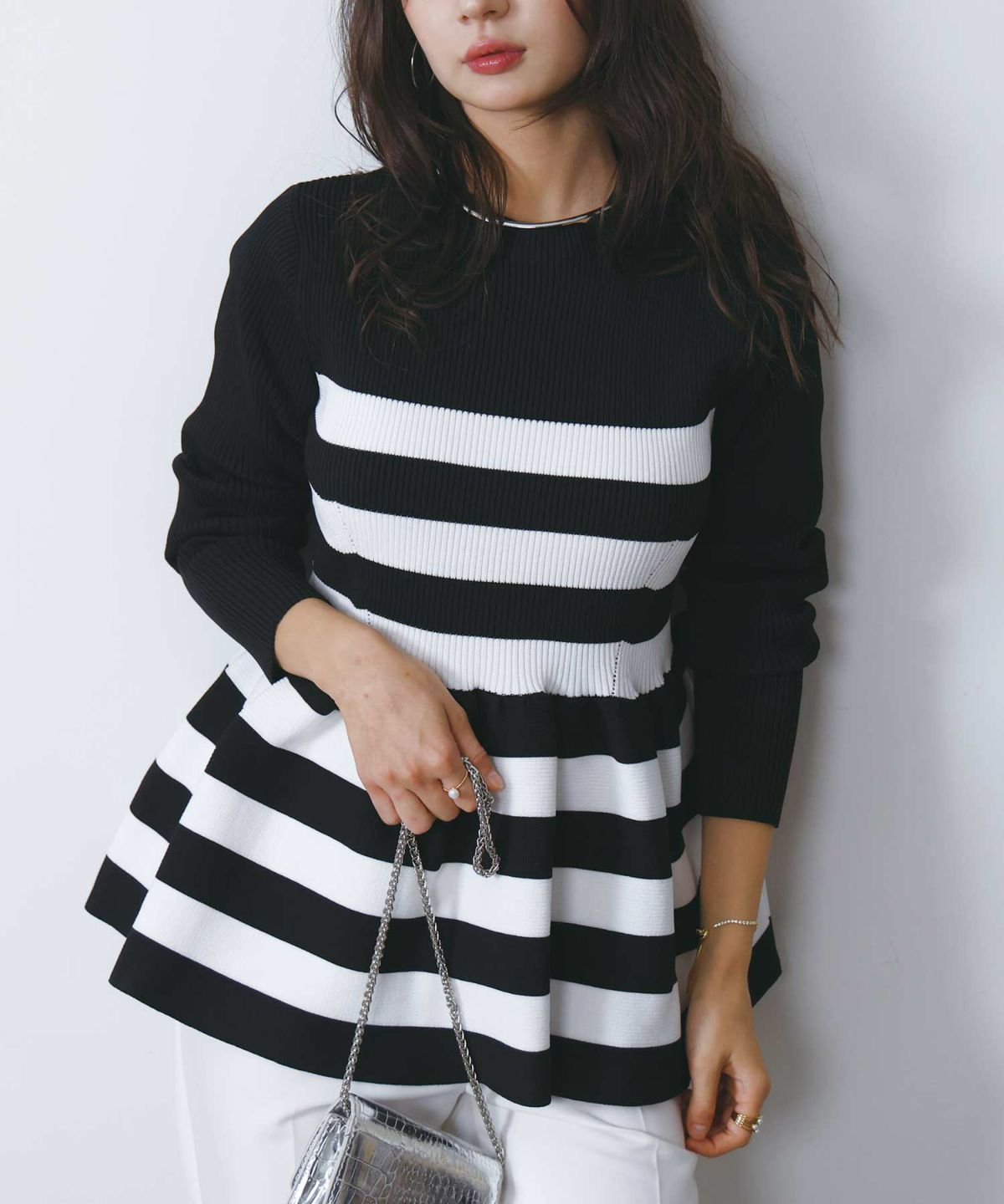 model：H160　着用サイズ：M　ホワイト系その他