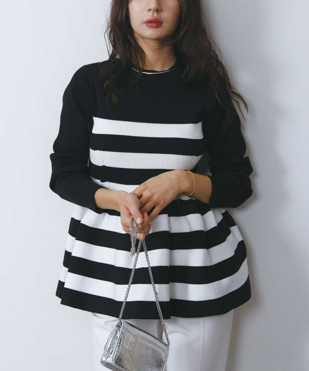 model：H160　着用サイズ：M　ホワイト系その他