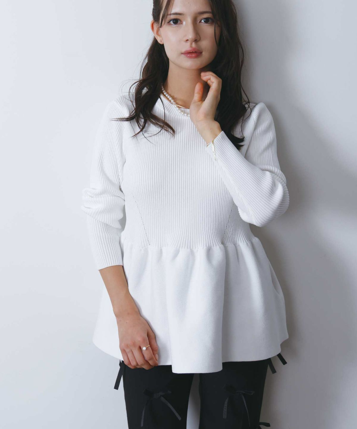 model：H160　着用サイズ：M　オフホワイト