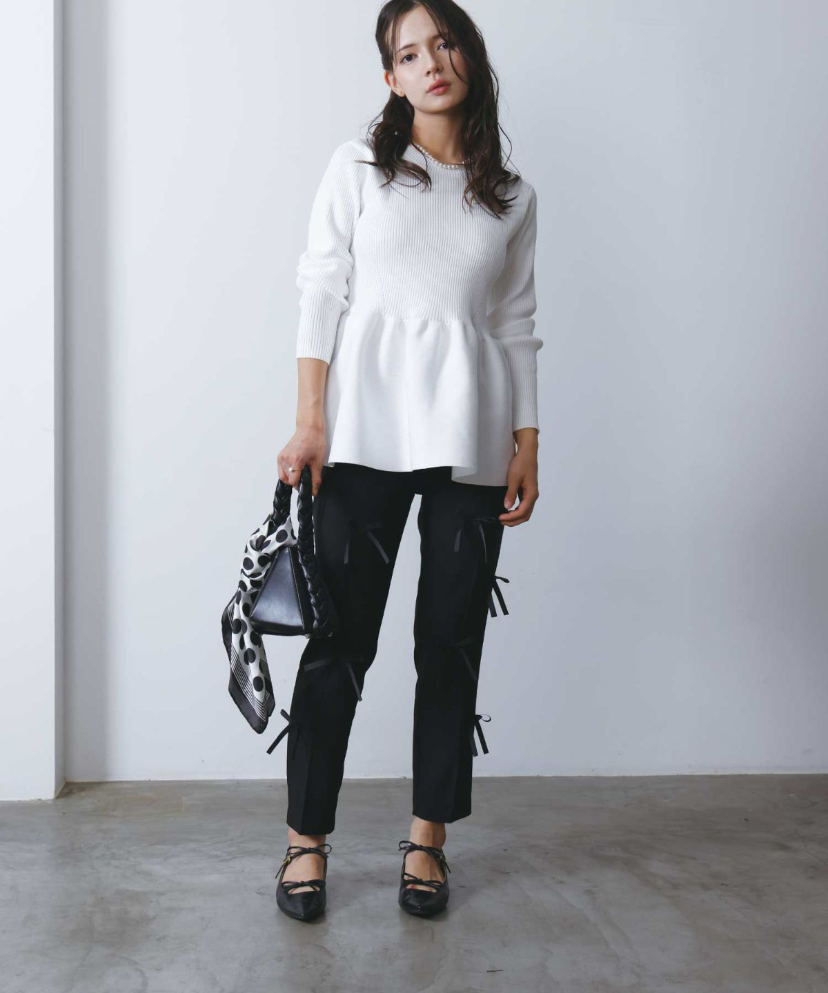 model：H160　着用サイズ：M　オフホワイト