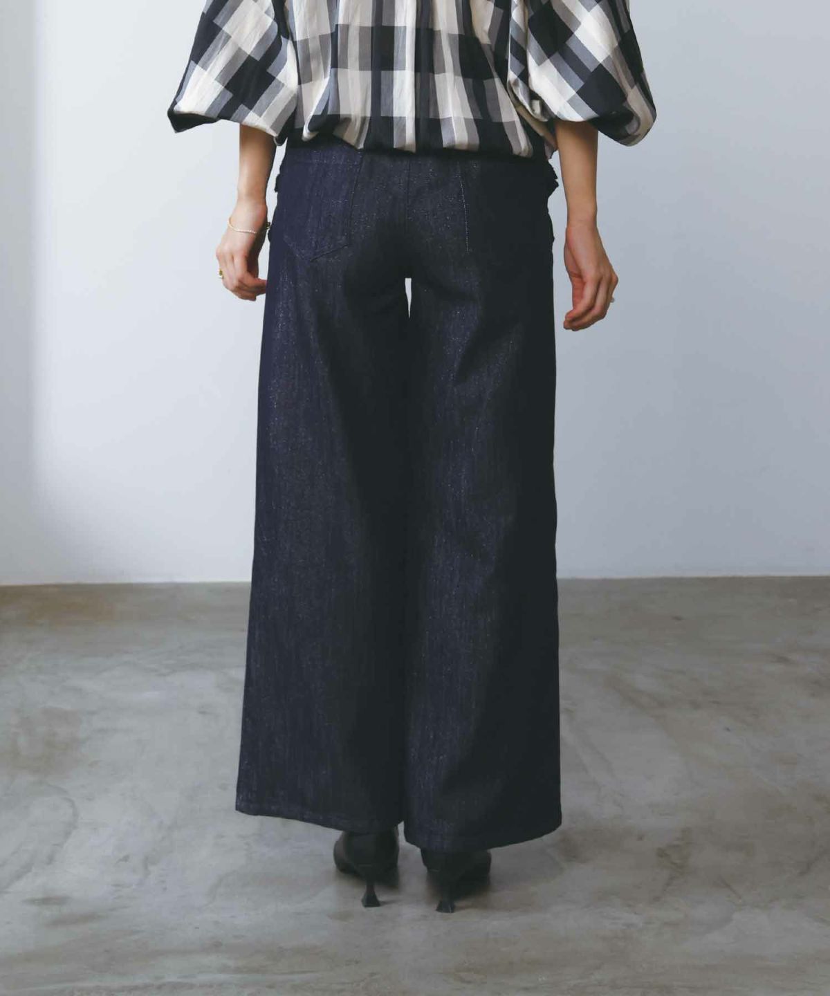 model：H160　着用サイズ：S