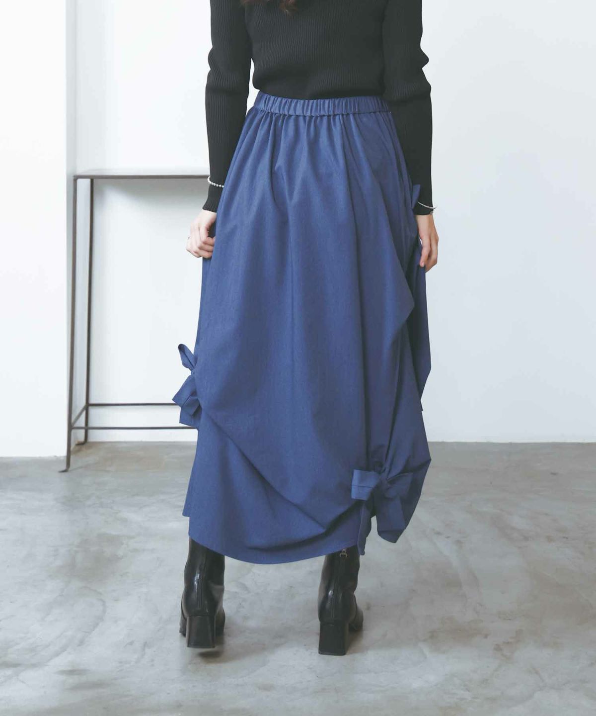 model：H160　着用サイズ：M　ブルー