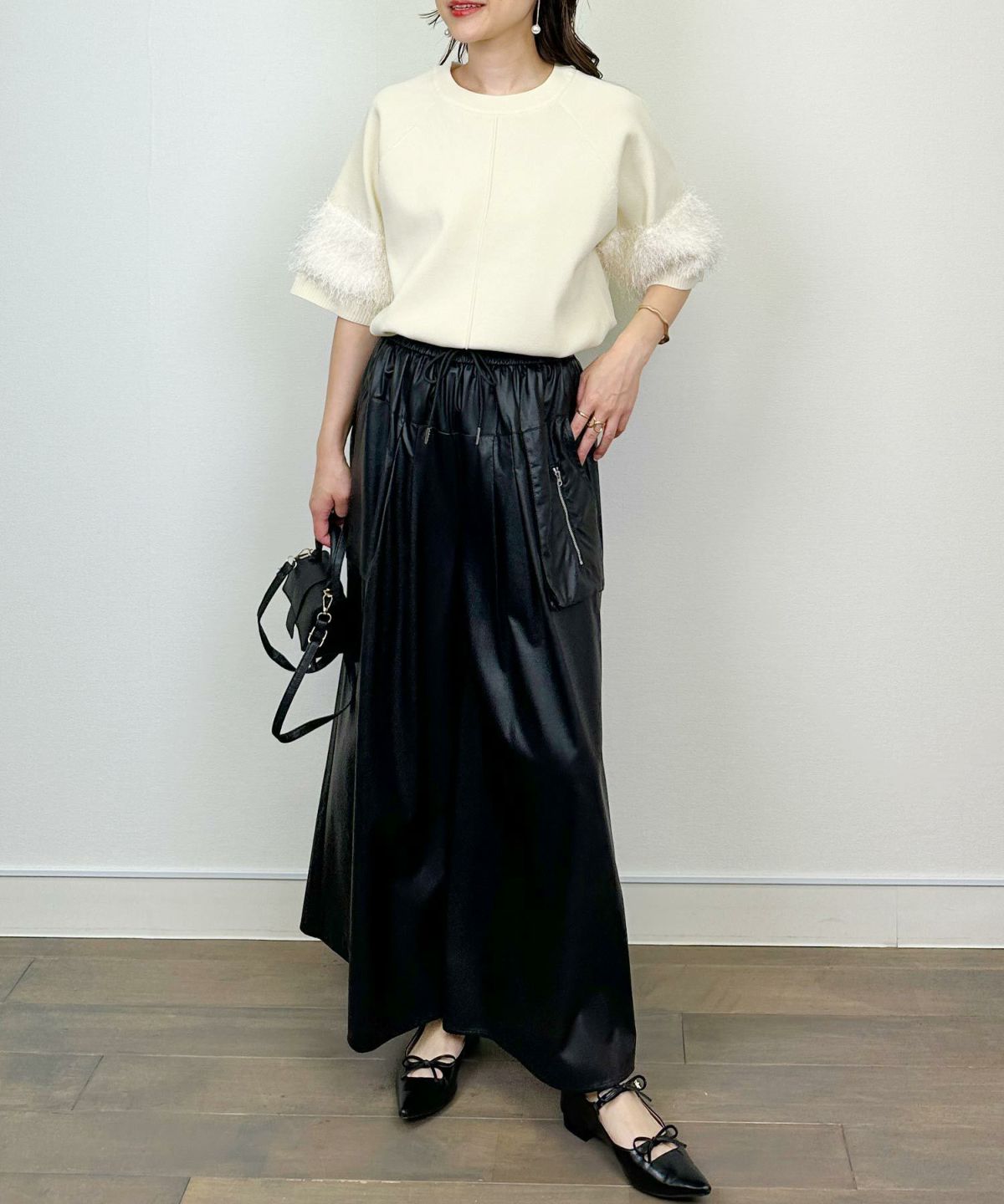 model：H164　着用サイズ：M　アイボリー