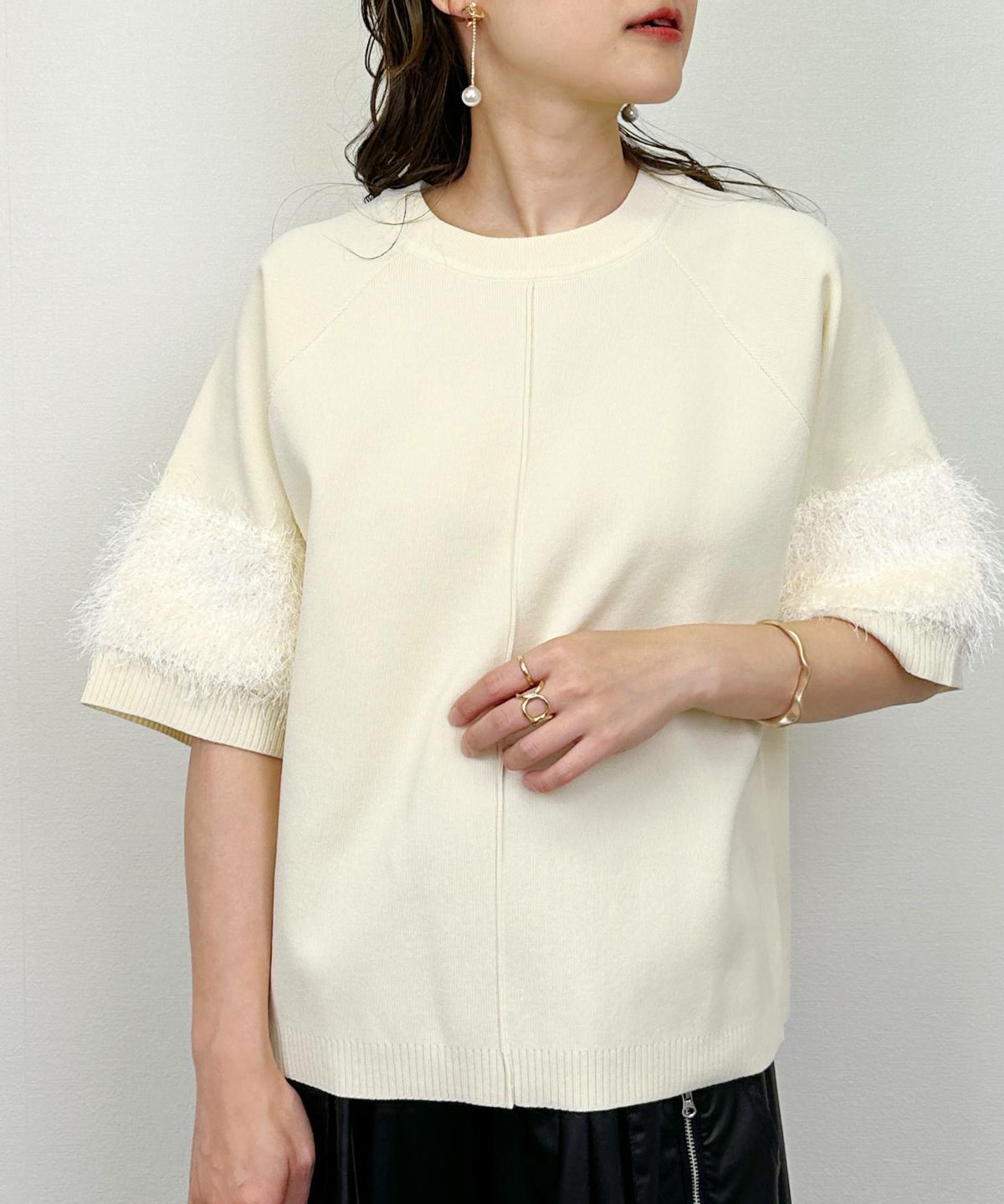 model：H164　着用サイズ：M　アイボリー