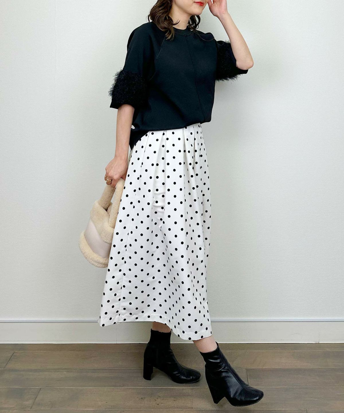 model：H164　着用サイズ：M　ブラック