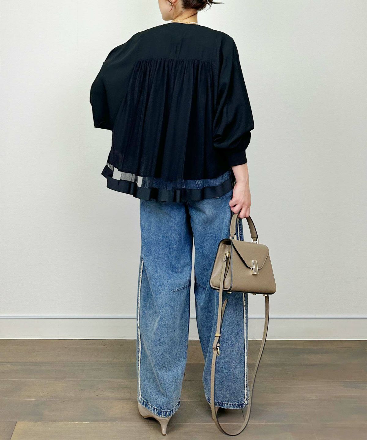 model：H164　着用サイズ：M