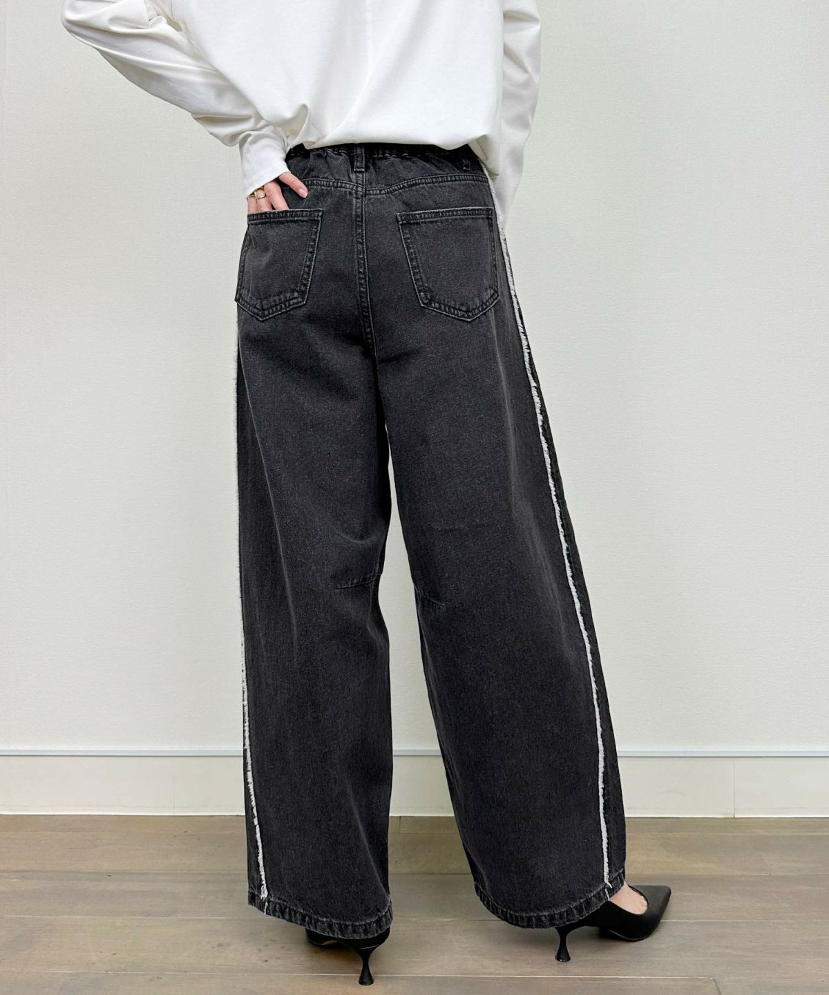 model：H164　着用サイズ：M　ブラック