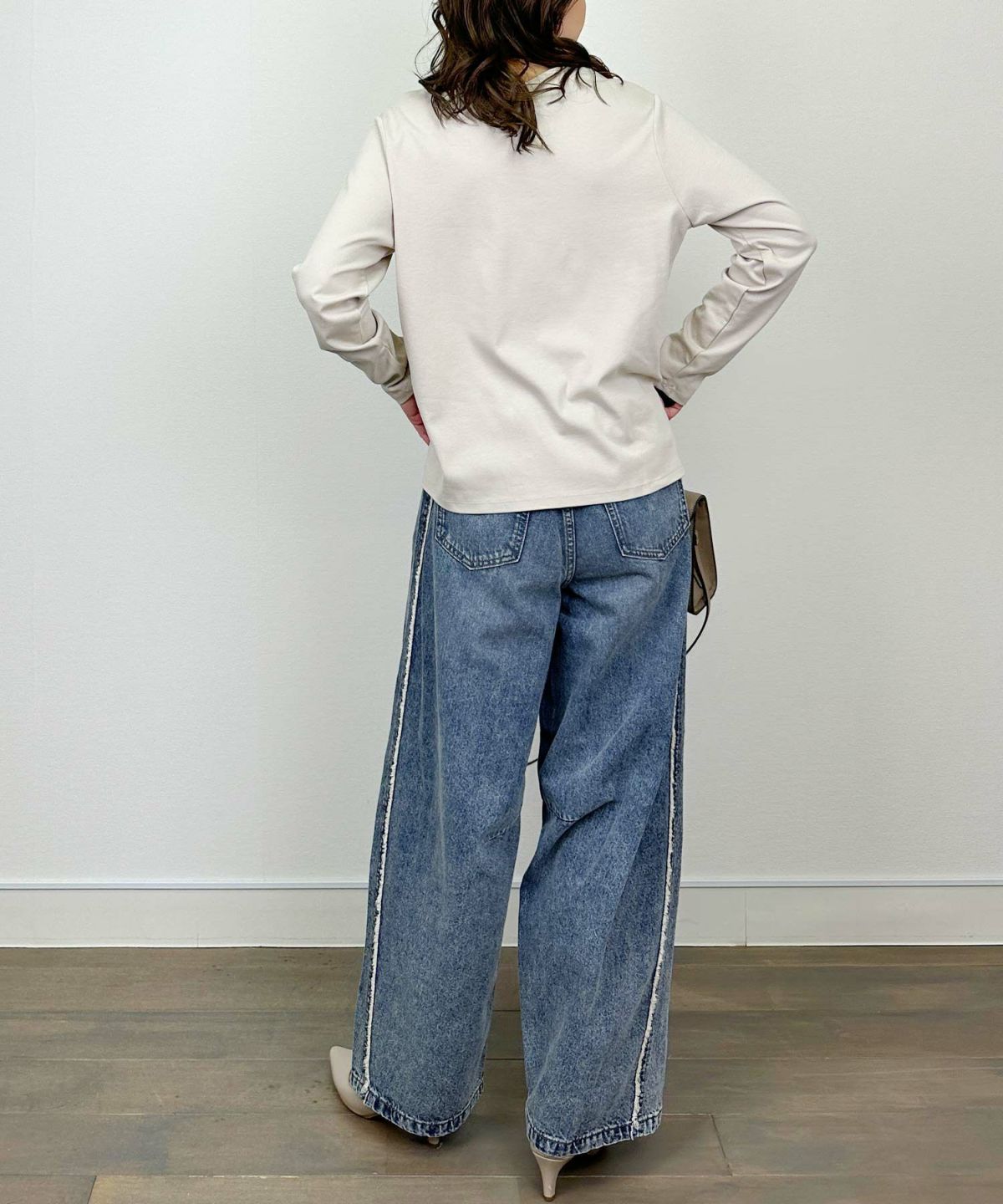 model：H164　着用サイズ：M　ブルー