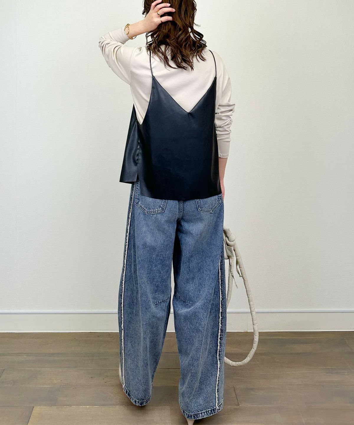 model：H164　着用サイズ：M　ブルー