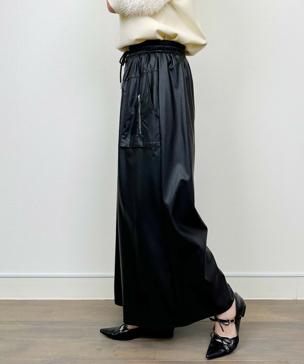 model：H164　着用サイズ：M