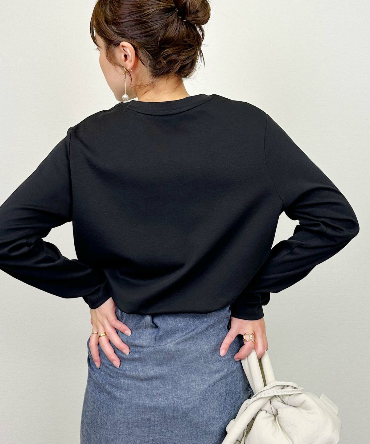 model：H164　着用サイズ：M　ブラック