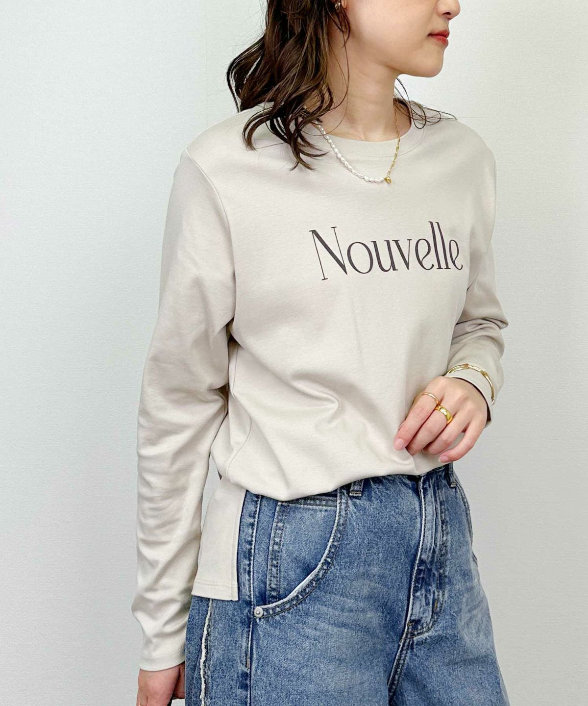 model：H164　着用サイズ：M　グレイッシュベージュ