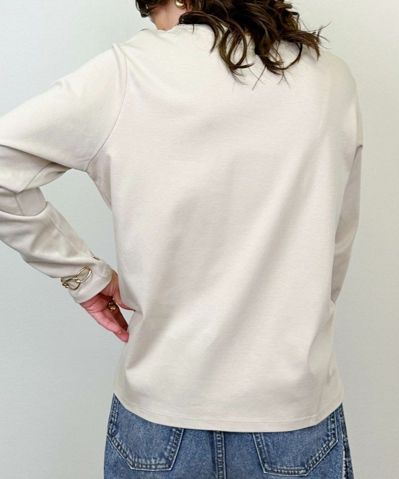 model：H164　着用サイズ：M　グレイッシュベージュ