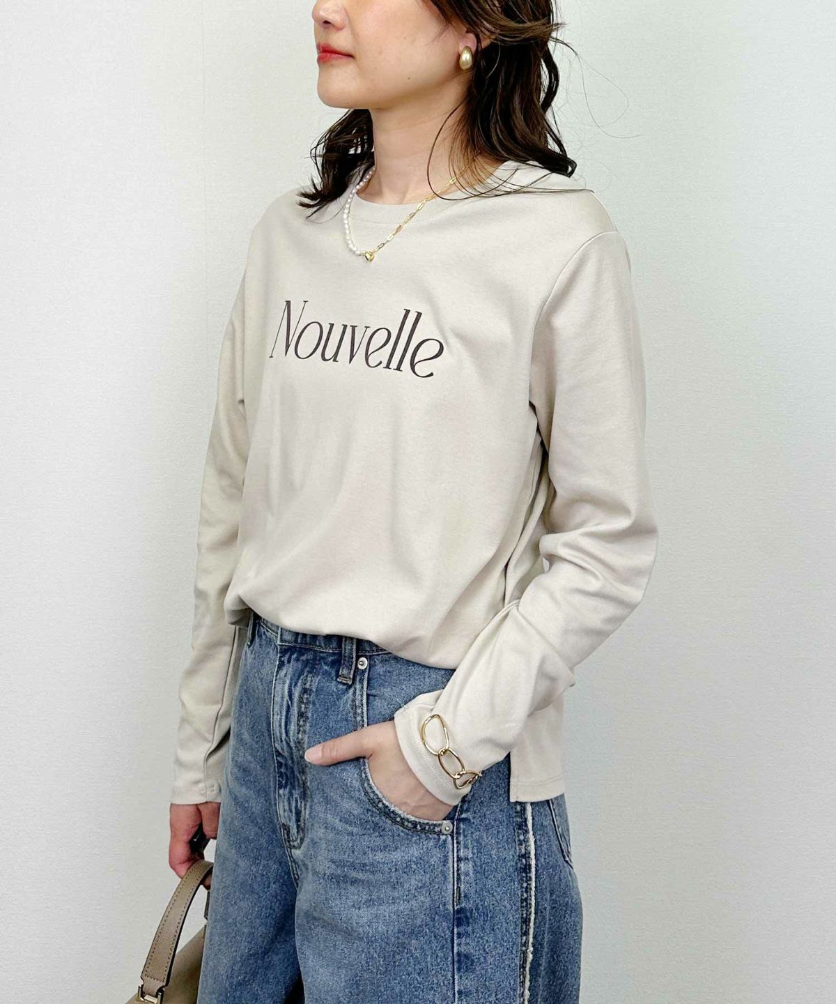 model：H164　着用サイズ：M　グレイッシュベージュ