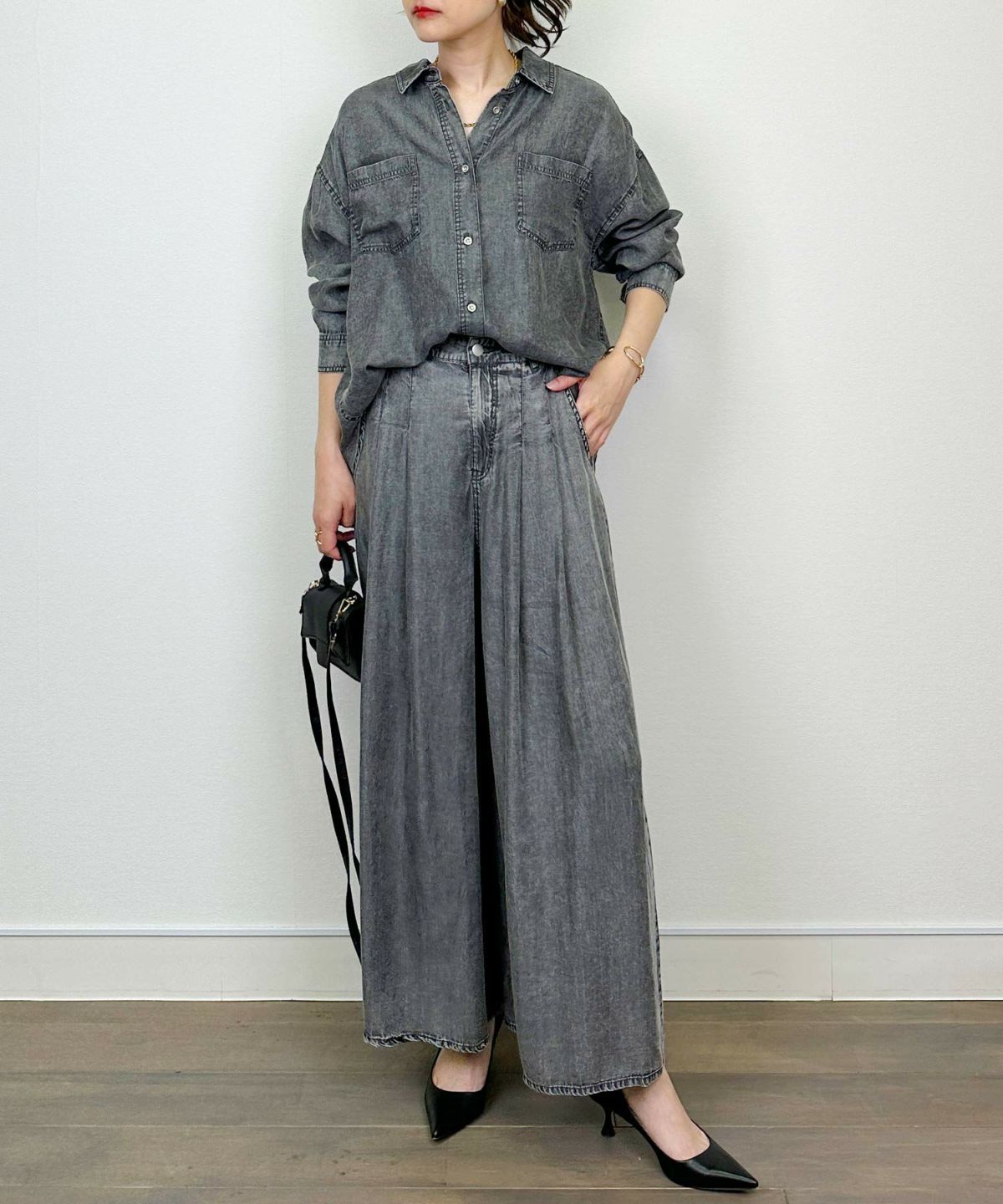 model：H164　着用サイズ：M　チャコールグレー　セットアップで