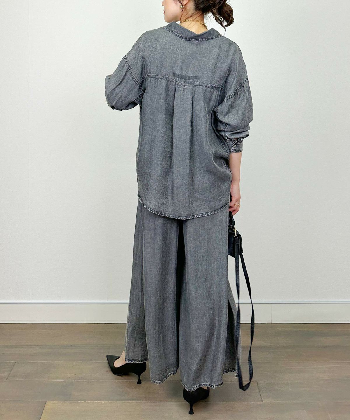 model：H164　着用サイズ：M　チャコールグレー　セットアップで