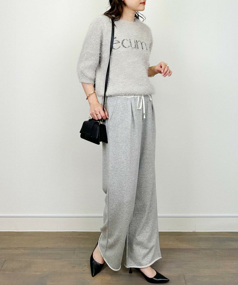 model：H164　着用サイズ：M　グレイッシュベージュ