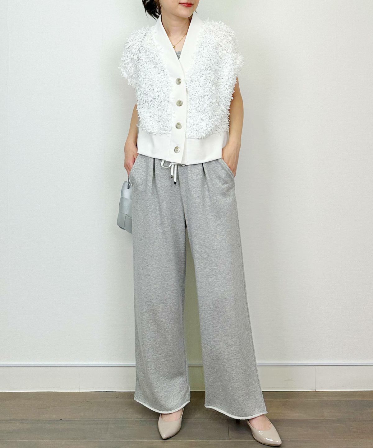 model：H164　着用サイズ：M　グレー